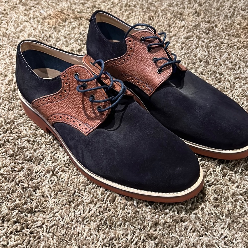 Also men’s blue suede and brown leather